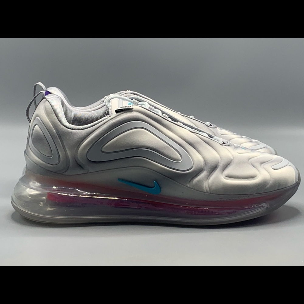 Nike Air Max 720 “Pride” Size 10.5